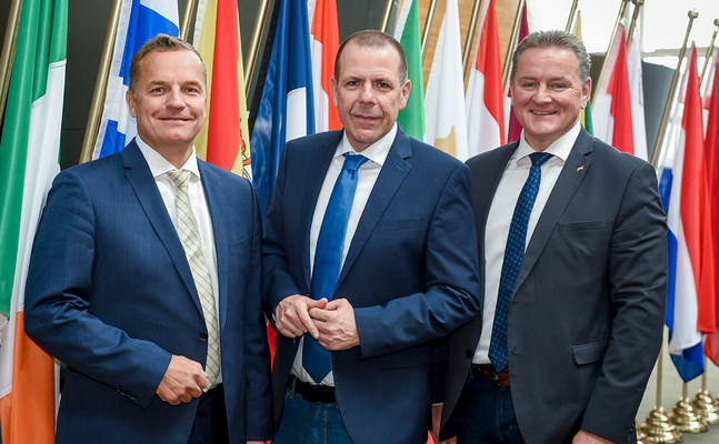 FPÖ-EU-Abgeordnete Georg Mayer, Harald Vilimsky, Roman Haider (v.l.).