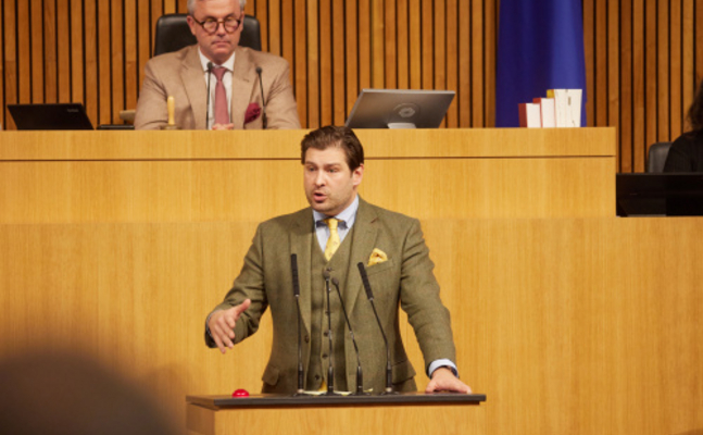 FPÖ-Bautensprecher Philipp Schrangl im Parlament.