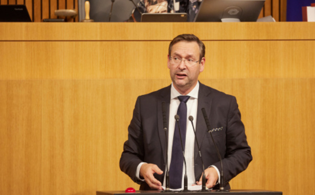 FPÖ-Bildungssprecher Hermann Brückl im Parlament.