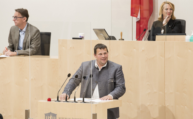 FPÖ-Agrarsprecher Peter Schmiedlechner im Parlament.