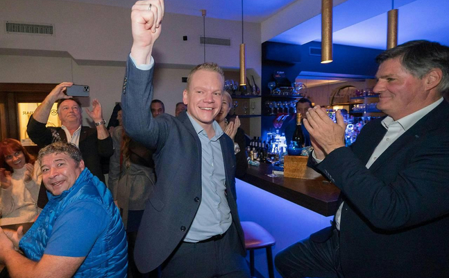 Vorarlbergs FPÖ-Landesparteiobmann und künftiger Landeshauptmann-Stellvertreter Christof Bitschi und der künftige Landesrat Daniel Allgäuer (r.).