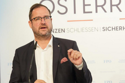 FPÖ-Mediensprecher Christian Hafenecker.