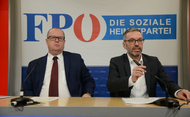 FPÖ-Finanzsprecher Hubert Fuchs (l.) und -Bundesparteiobmann Herbert Kickl.