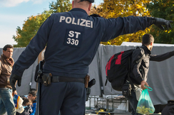 Beim Thema Asyl schiebt Bundeskanzler Karl Nehammer die Verantwortung gerne auf EU-Ebene ab.