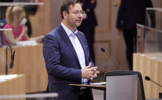 FPÖ-Bildungssprecher Hermann Brückl im Parlament.