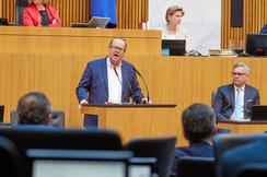 FPÖ-Finanzsprecher Hubert Fuchs im Nationalrat.