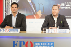 FPÖ-Sicherheitssprecher Hannes Amesbauer und -Generalsekretär Michael Schnedlitz.