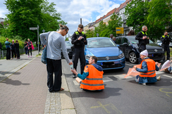 Österreichs Behörden sollten endlich effektiv gegen die Klima-Terroristen vorgehen, fordert die FPÖ.