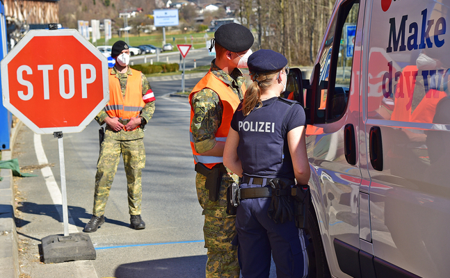 Auch neue, technisch hochgerüstete Grenzkontrollen nützen nichts, solange alle Illegalen, die erwischt werden, ins Land dürfen.