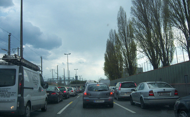 Einfahr-Verbote sind wohl kaum eine Lösung für die Mobilitäts-Probleme der Wien-Pendler.