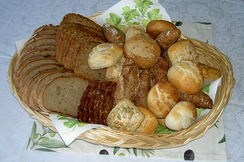 In Nahrungsmitteln wie Brot und Gebäck darf künftig in der EU Insekten-Mehl eingearbeitet werden. Mahlzeit!