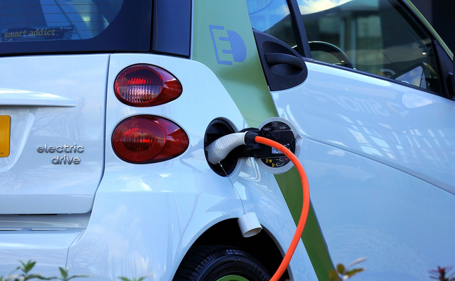 Woher soll in Europa der Strom für Millionen von E-Autos kommen?