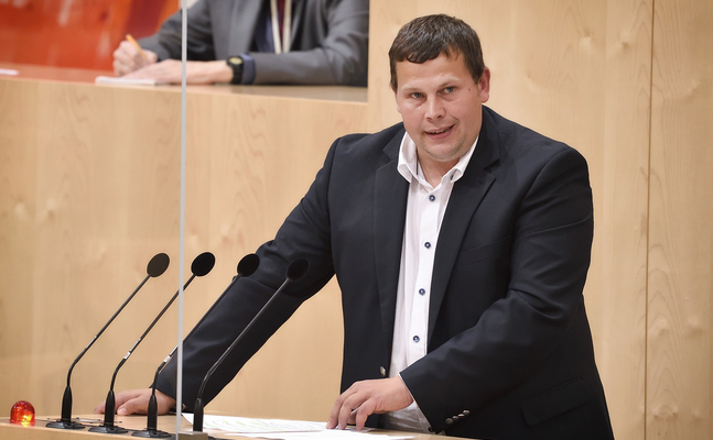 FPÖ-Agrarsprecher Peter Schmiedlechner im Parlament.