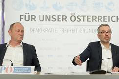 FPÖ-Wirtschaftssprecher Axel Kassegger (l.) und -Bundesparteiobmann Herbert Kickl.