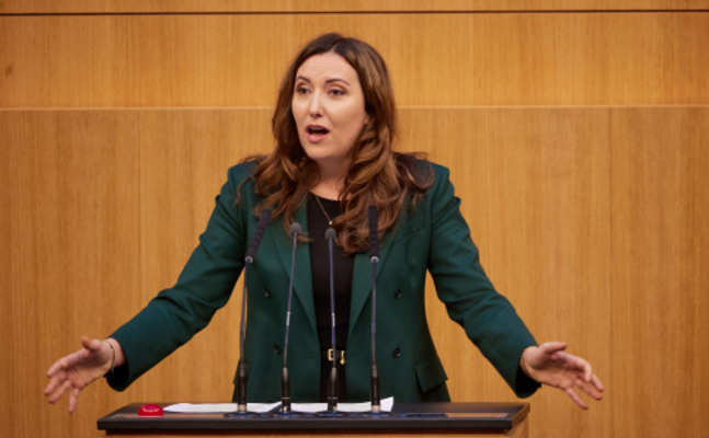 FPÖ-Sportsprecherin Petra Steger im Parlament.